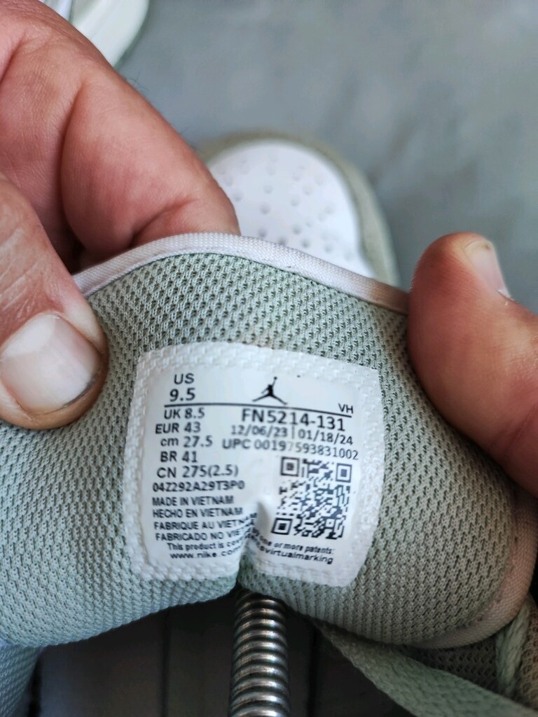 NİKE AİR JORDAN 1 LOW SE - 4