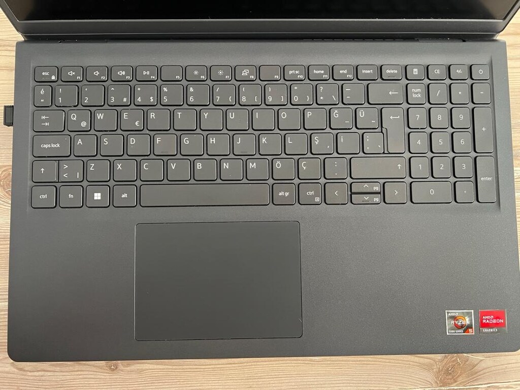Dell inspion 15 Amd ryzen 5 120 hz ekran 500gb ss - 4