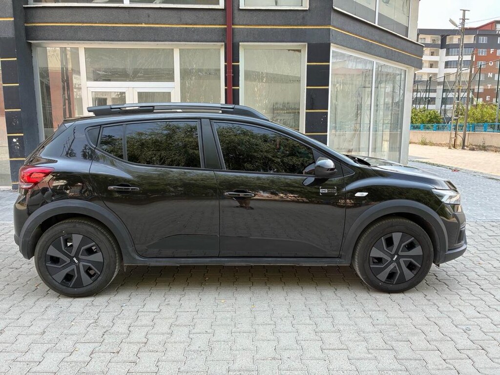 İlk Sahibinden Otomatik 2025 17.000 KM Hatasız Boyasız Garantili - 9