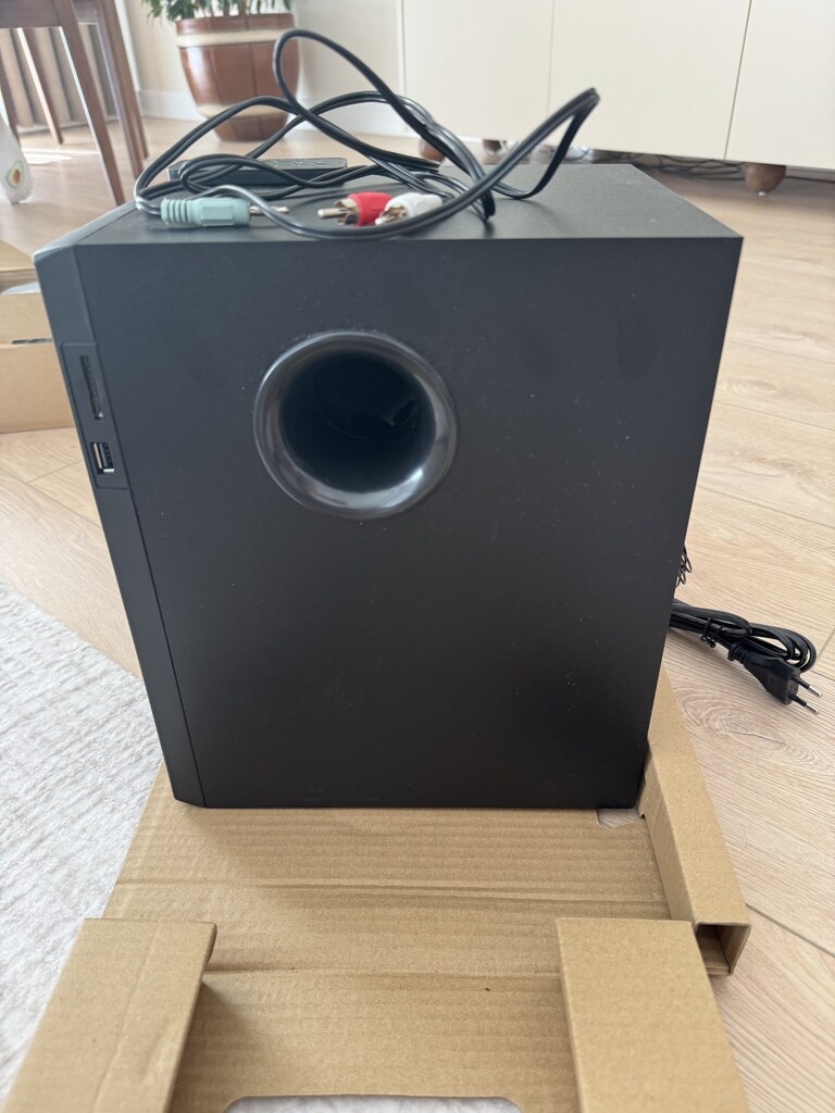 Logitech Z607 160W 5+1 ve Bluetooth Hoparlör - 5