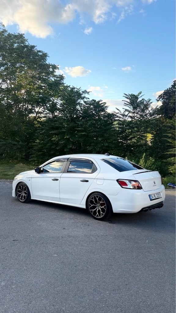 Temiz Peugeot 301 - 4