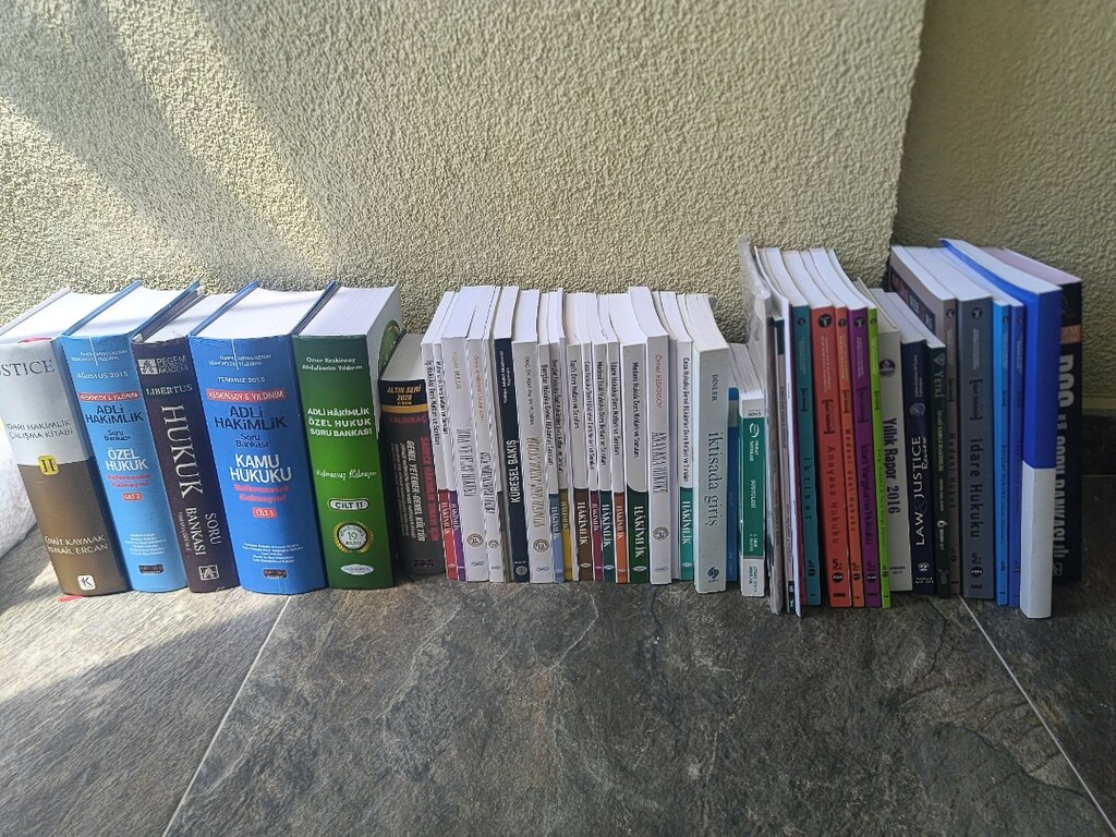 Hukuk Kitapları Hepsiii - 10
