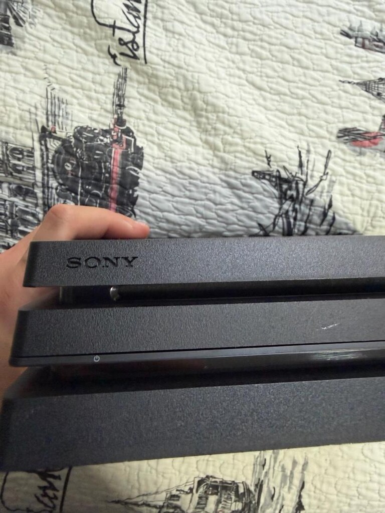 PS4 PRO CUH7116b - 3