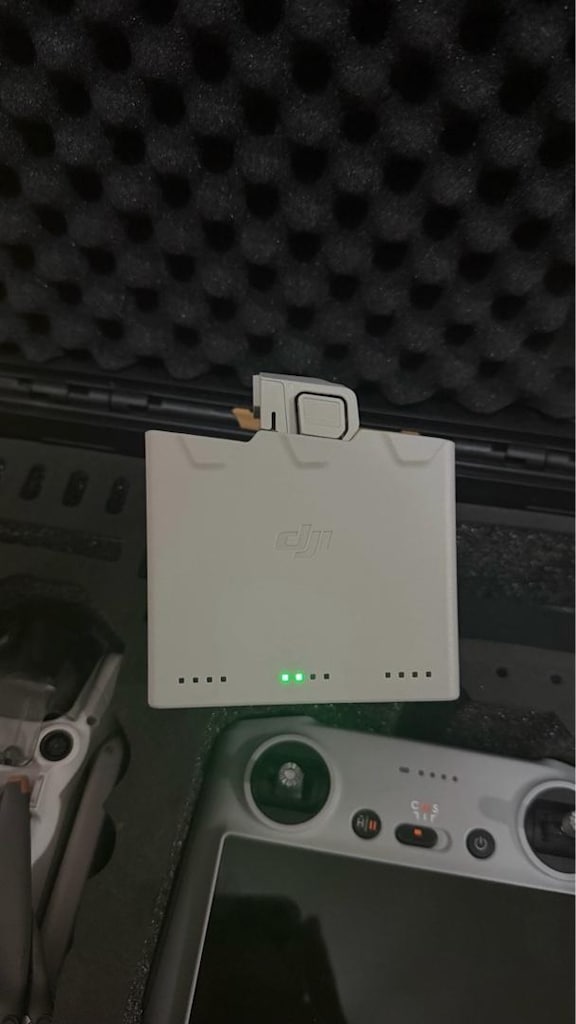 DJI Mini 3 Pro Drone (Yedek Batarya ve 3’lü Ekstra Şarj Kutusu)