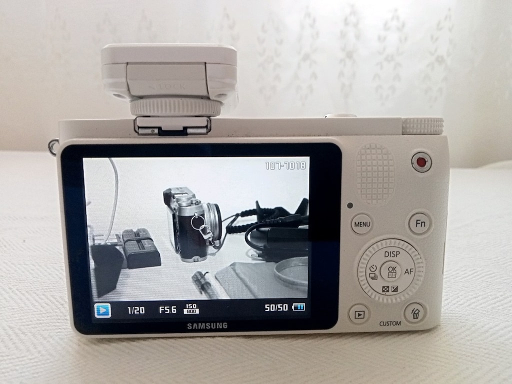 Samsung NX1000 Fotoğraf Makinesi - 10