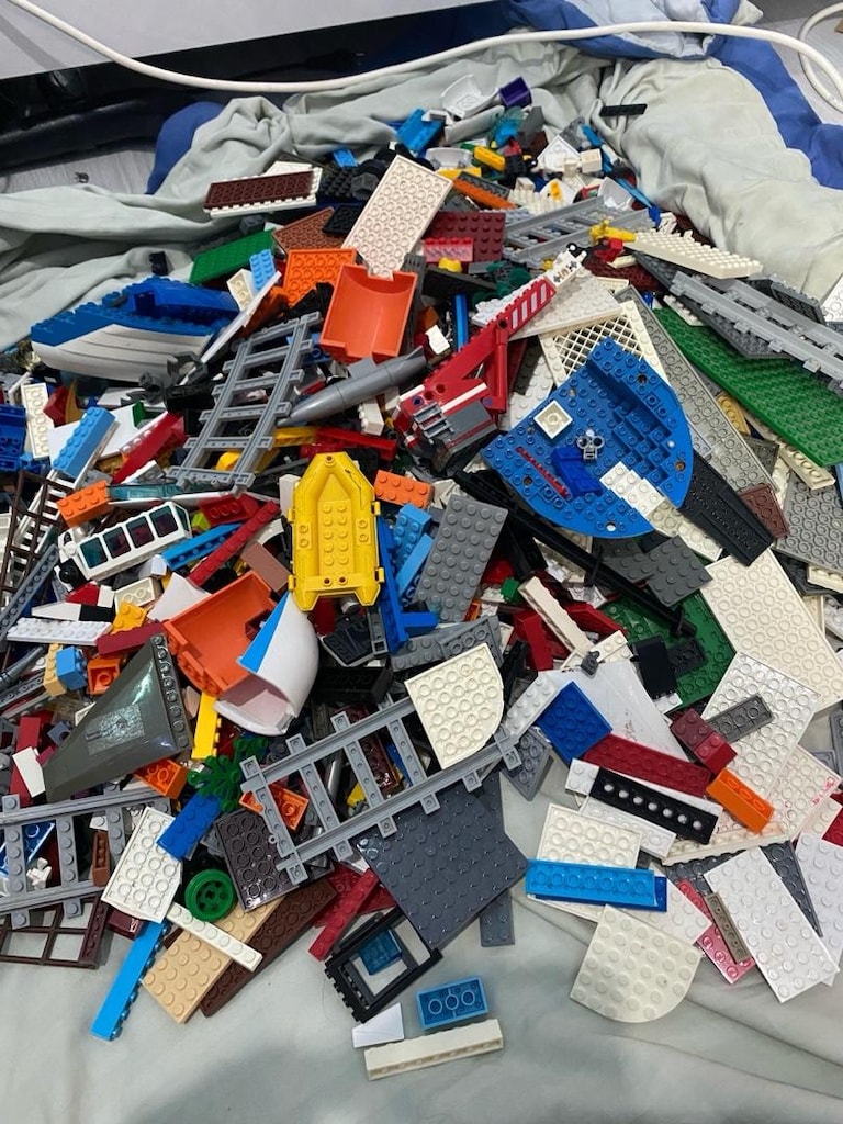 karışık lego ve lego pil kutusu vb