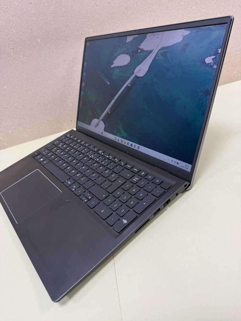 DELL İ5,11 (51) 8 ram 256 ssd - 2