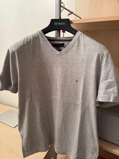 Tommy Hilfiger T-Shirt Large