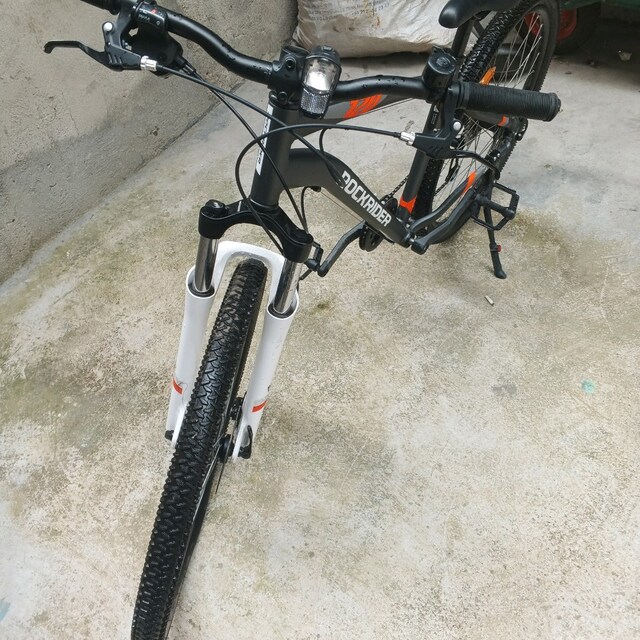 Sıfır ayarında - sadece 3 ay kullanılmış Rockrider ST 120 (Aksesuarlı)