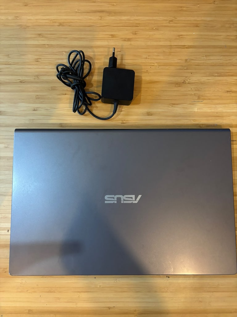 Asus X515EA-BQ1190 15.6'' Full HD Taşınabilir Bilgisayar 8GB RAM - 4