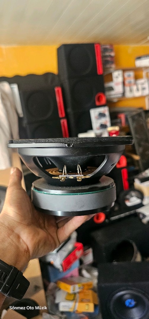 MB QUART oval 150 rms midrange - 3