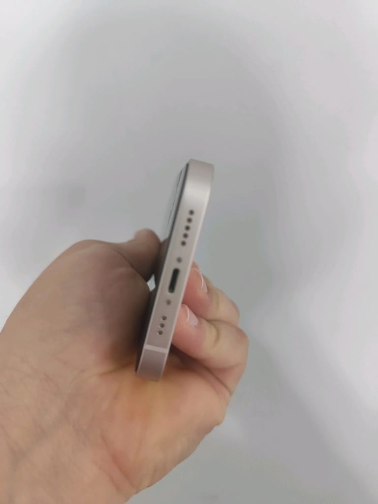 iPhone 13 - 6