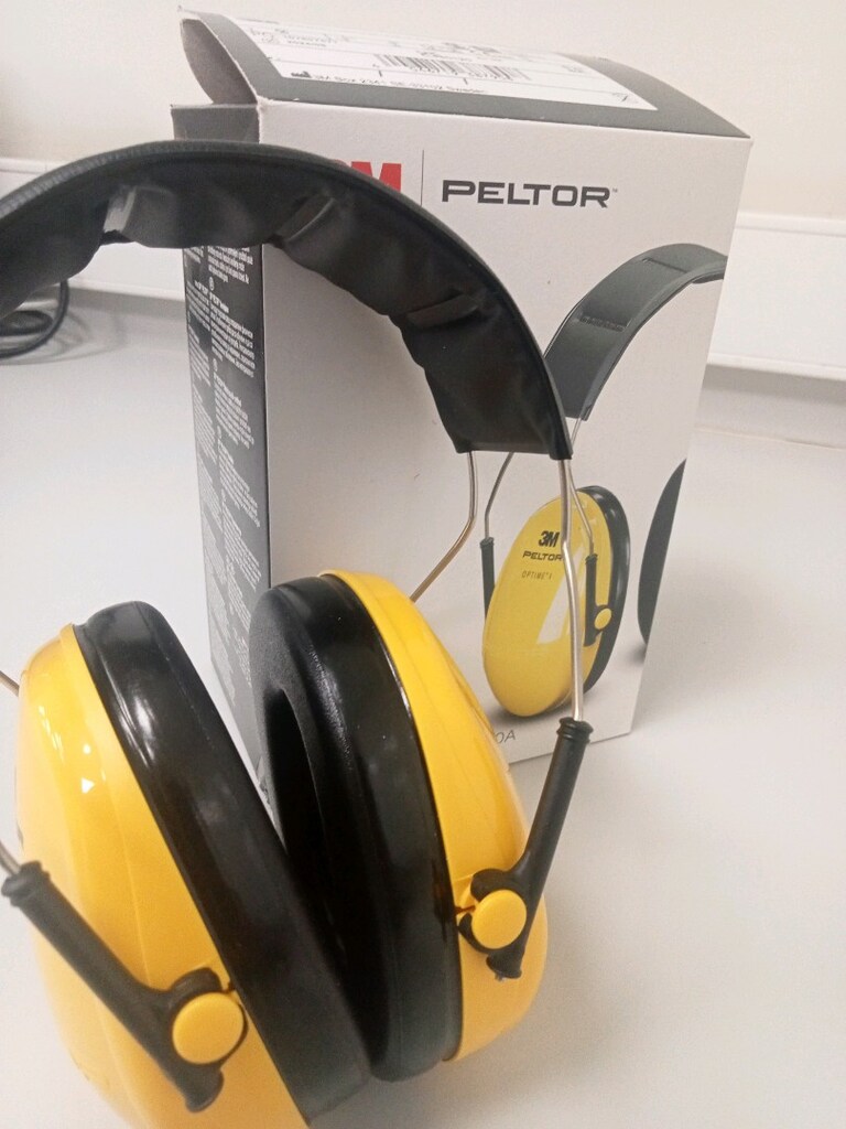 peltor marka İSG kulaklık kutusunda - 5