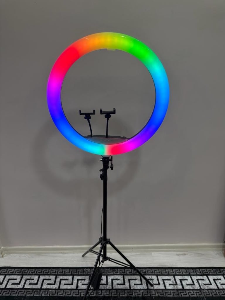 Memur’dan 22 İnç(56 cm) RGB Profesyonel Ring Light-Tripodlu+Kumandalı