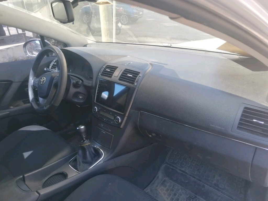 2009 Model Toyota Avensis - 8