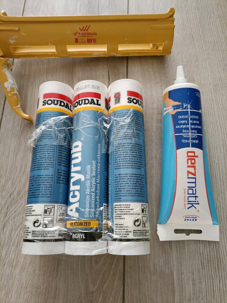 3 adet silikon mastik beyaz ve bir adet derz dolgu beyaz - 2