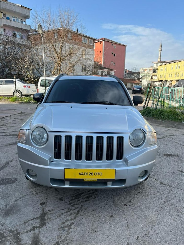 Jeep Compass - 4
