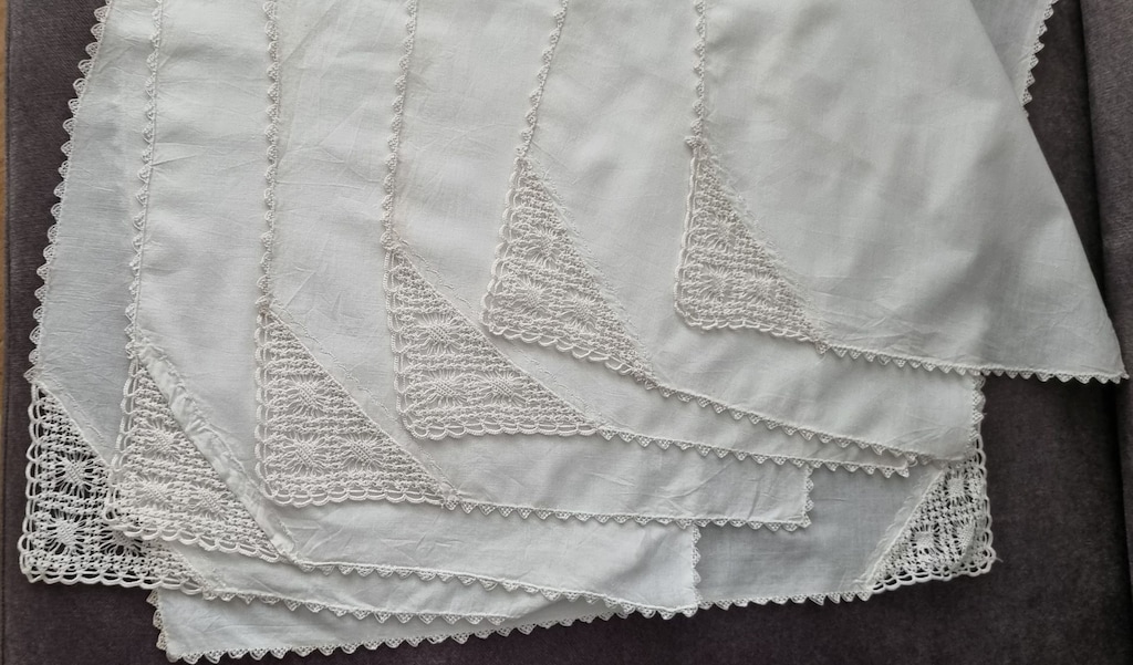 Çeyizlik Oda Takımı, Sehpa Örtüsü - 2
