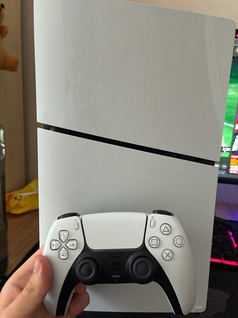 Sıfır Ayarında PS5 Slim Digital 1TB -5 ay kullanıldı -Çiziksiz