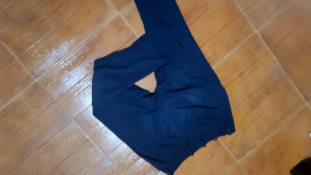 Erkek ipli pantolon. Eni yani beli ; Bir üst uçtan diğer üst uca yanla - 9