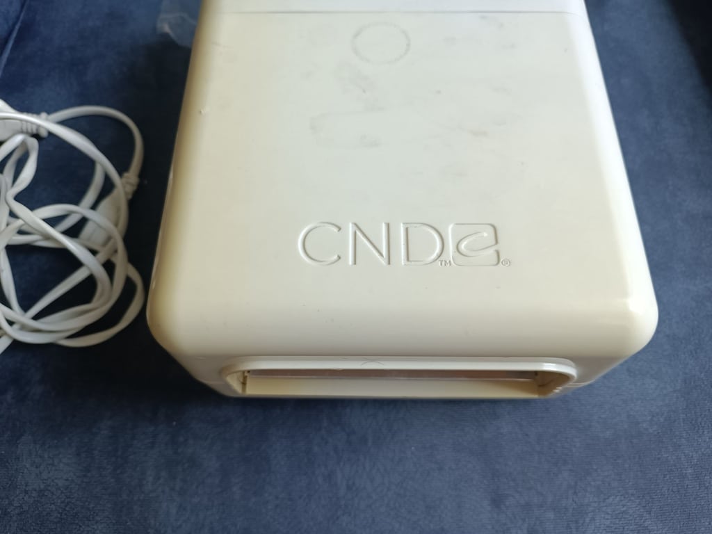 CND Profesyonel UV Tırnak Kurutma Lambası - 4