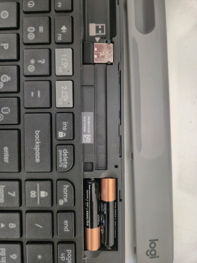 Logitech K580 Ultra İnce Çoklu Cihaz Özellikli Türkçe Bluetooth Klavye - 3