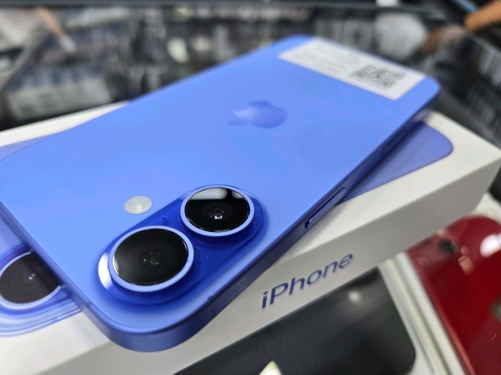 iPhone 16 128 Gb mavi pil 100 07 03 2028 garantili takasa açık - 3
