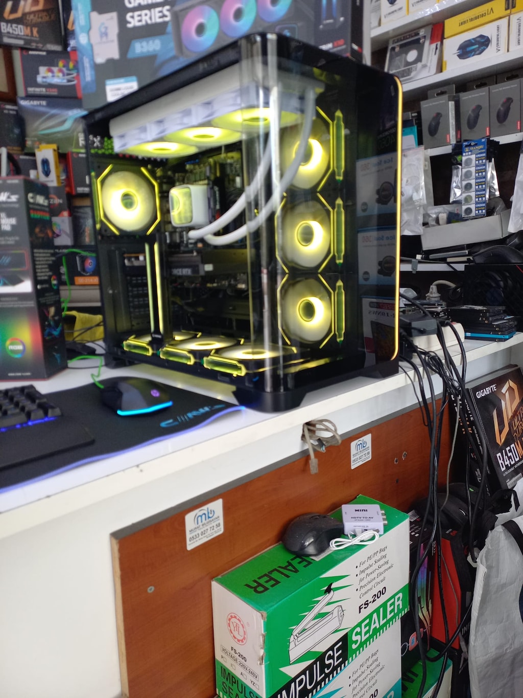 NOKTA HATASIZ!!! RAMPAGE İ5 12 NESİL 32 GB RAM RTX 5060 165 HZ - 13