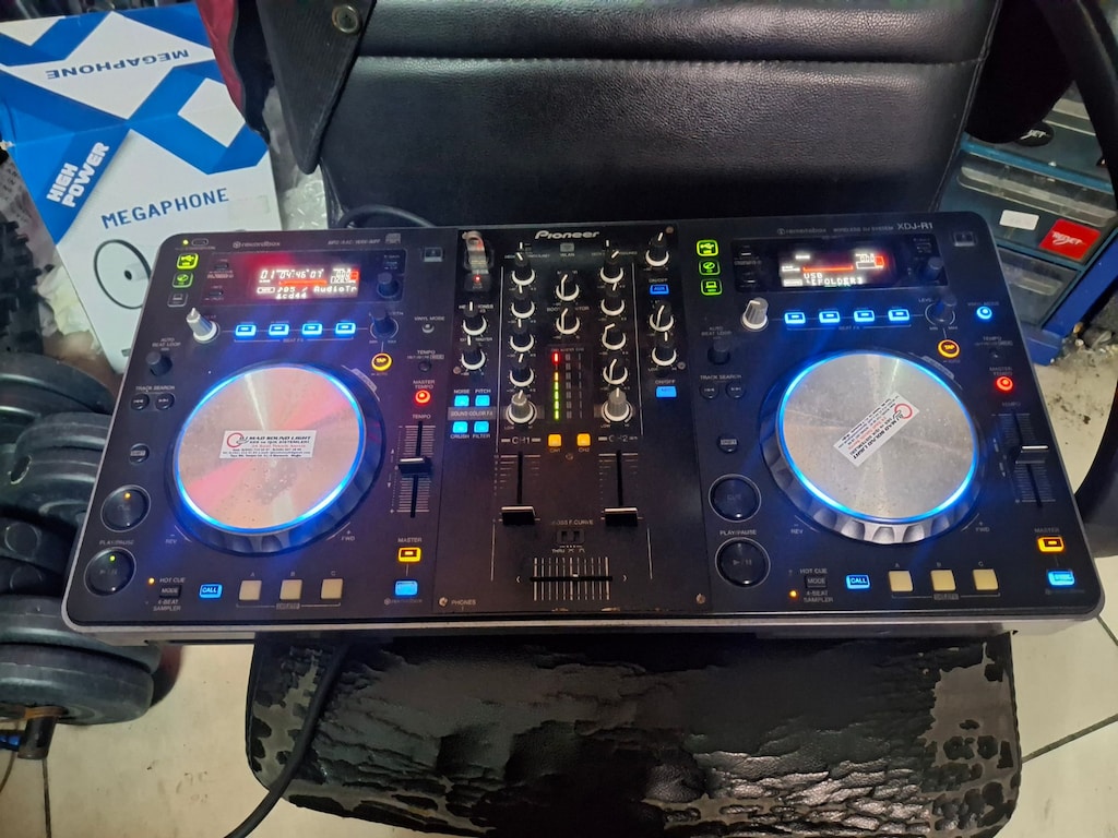PIONEER XDJ R1 CONTROLLER BAKIM ŞART - 20.000 TL - 5