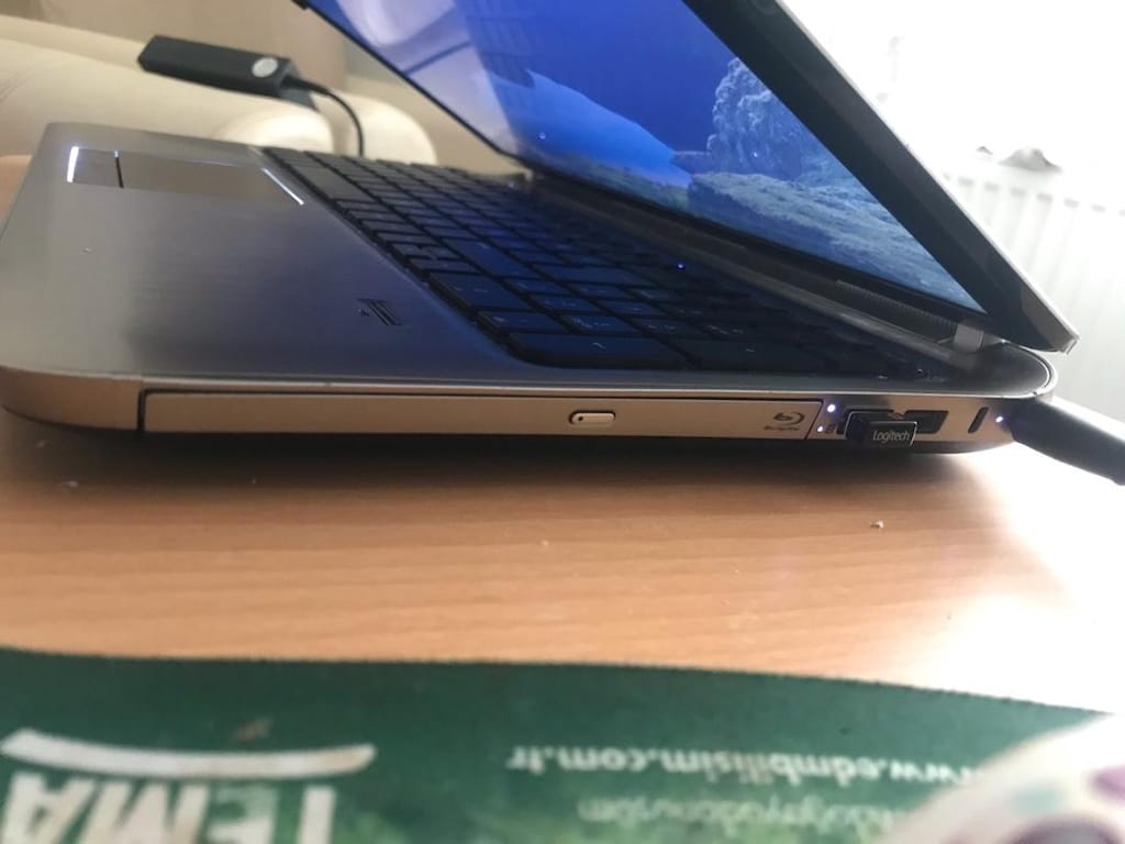 TERTEMİZ HATASIZ 8 ÇEKİRDEKLİ ÇİFT EKRAN KARTLI NOTEBOOK LAPTOP - 8