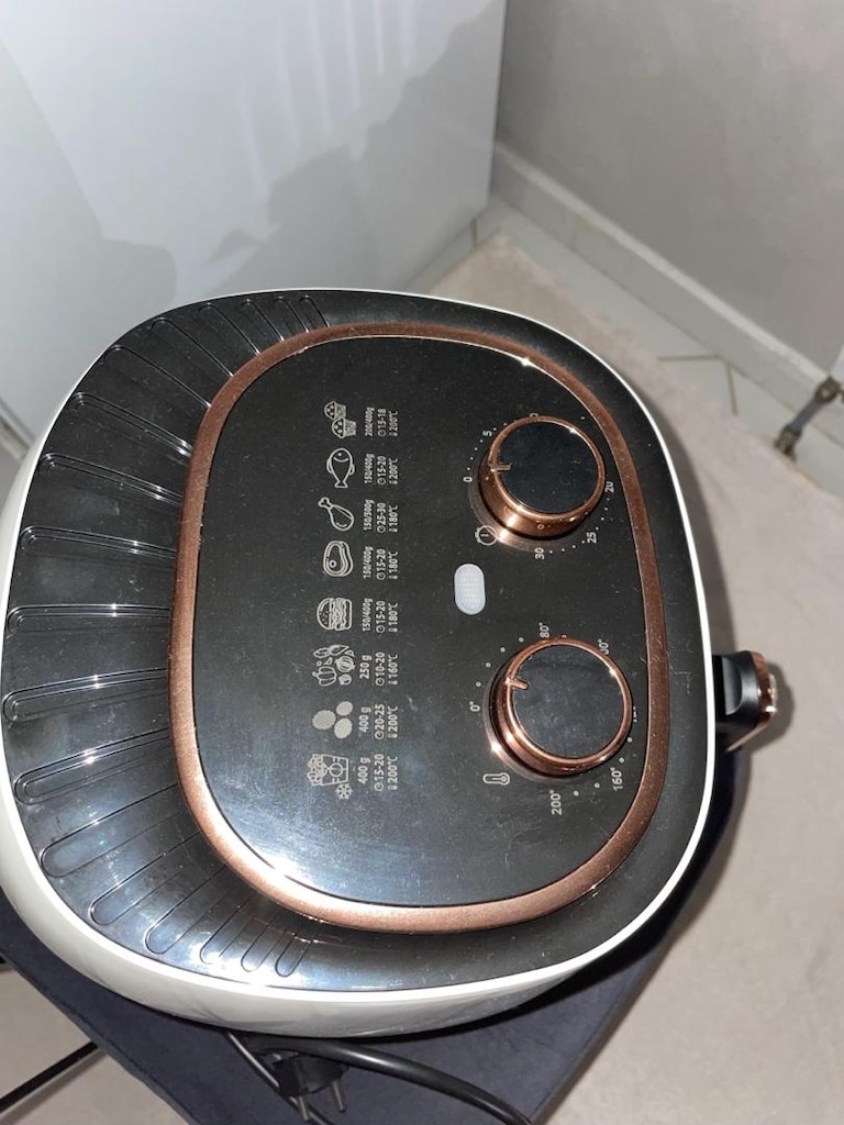 sıfır kullanılmamış AİRFRYER - 2