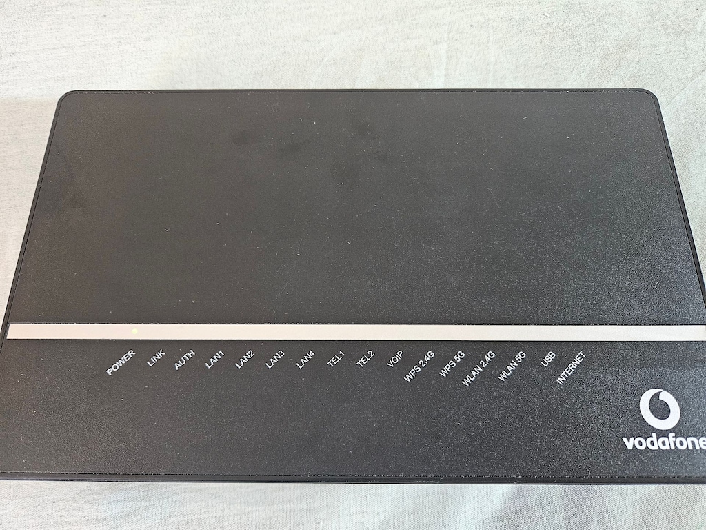 Vodafone Nokia G-240W-C Fiber Modem - 4
