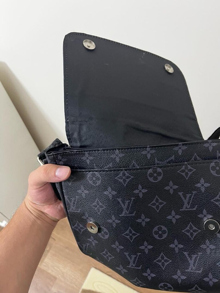 Louis Vuitton Siyah Omuz Çantası - 3