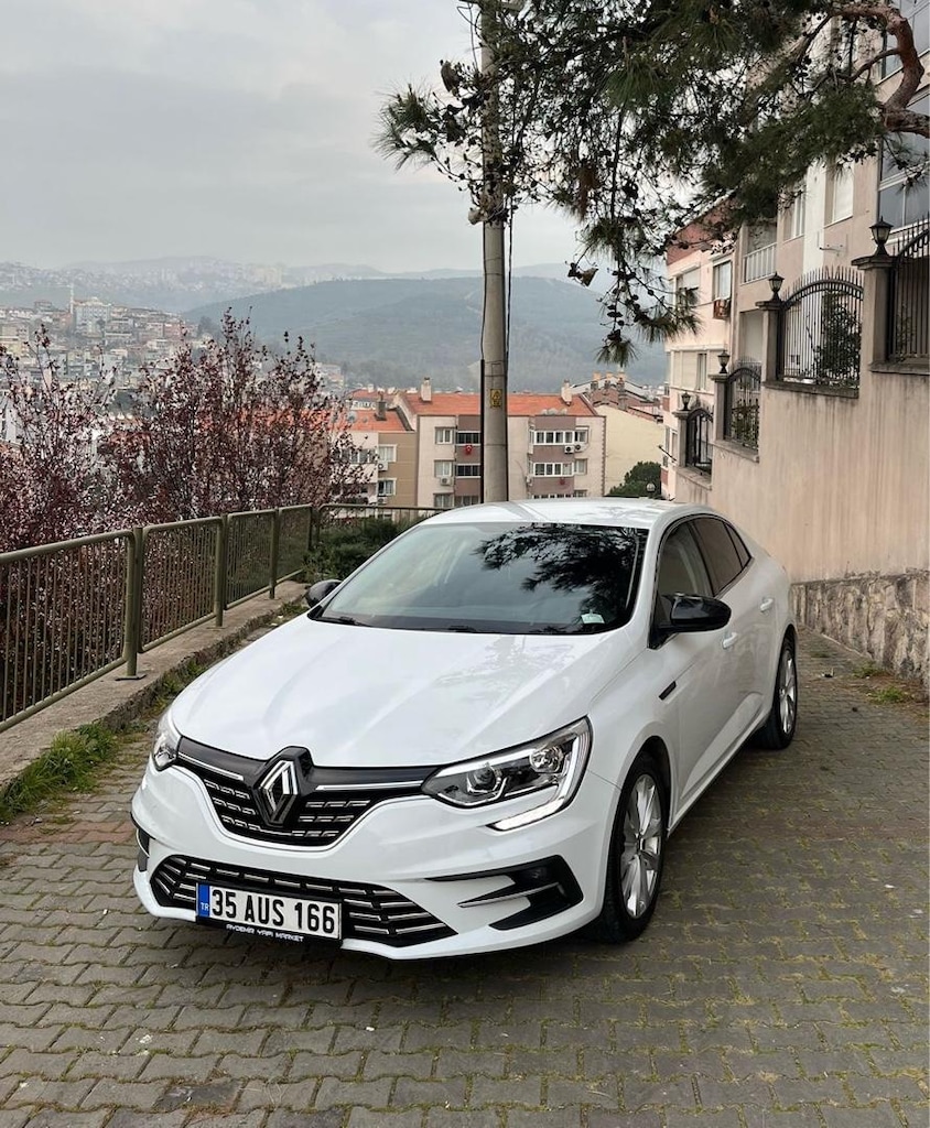 MEGANE 4 OTOMATİK VİTES 2021 MODEL YENİ KASA EKSTRALI - 3