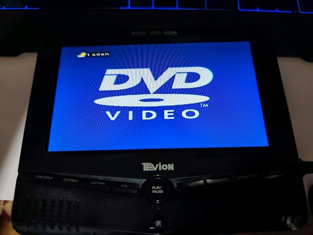 TEVİON DPP 1172-2 TAŞINABİLİR ARAÇ İÇİN DVD OYNATICI