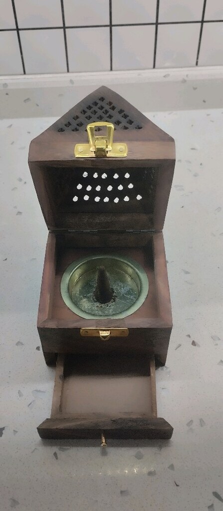 ahşap tütsülük - 4