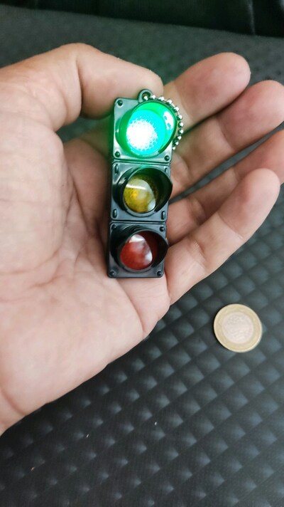 trafik lambası anahtarlık