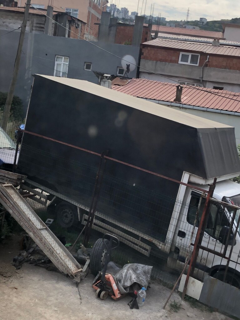 Satılık Yüksek Tavan Kapalı Kamyonet Kasası Sadece Kasa - 5