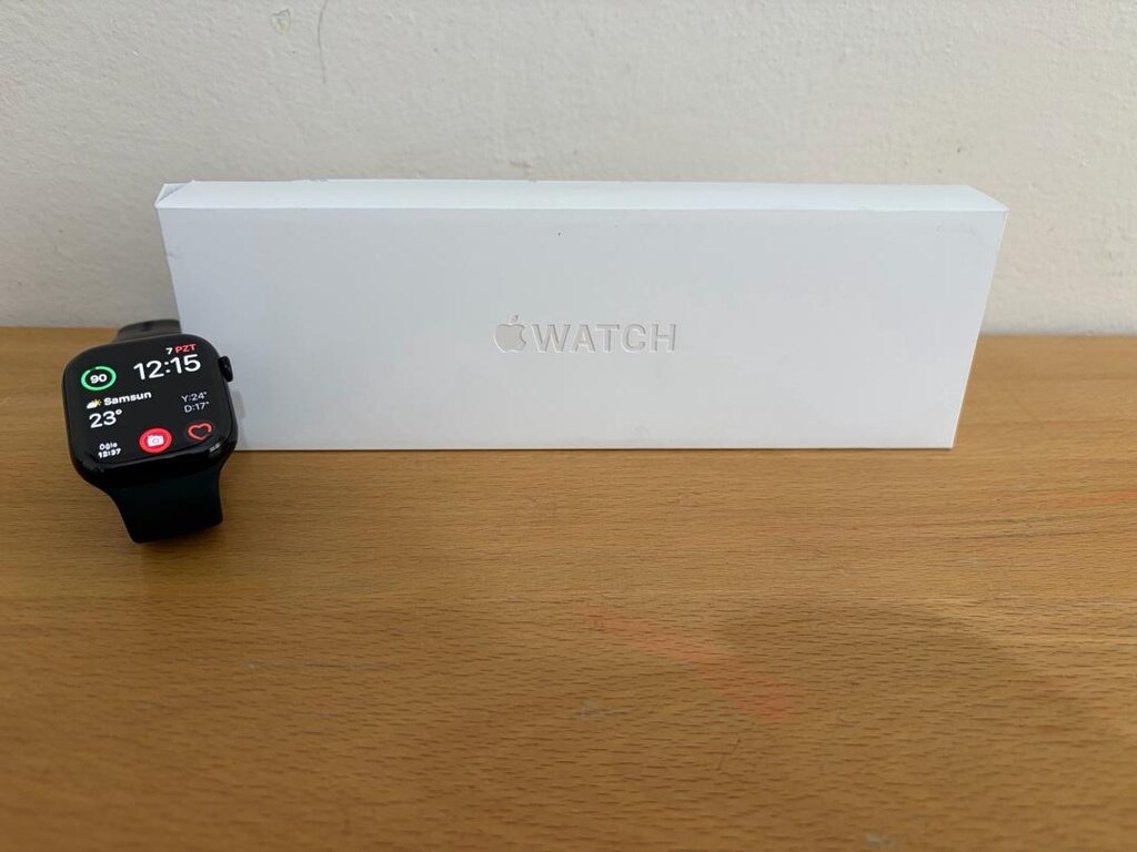 Apple Watch series 11 46 mm - 2