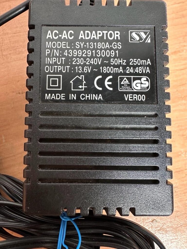 Akülü çocuk arabası şarj adaptörü. - 6