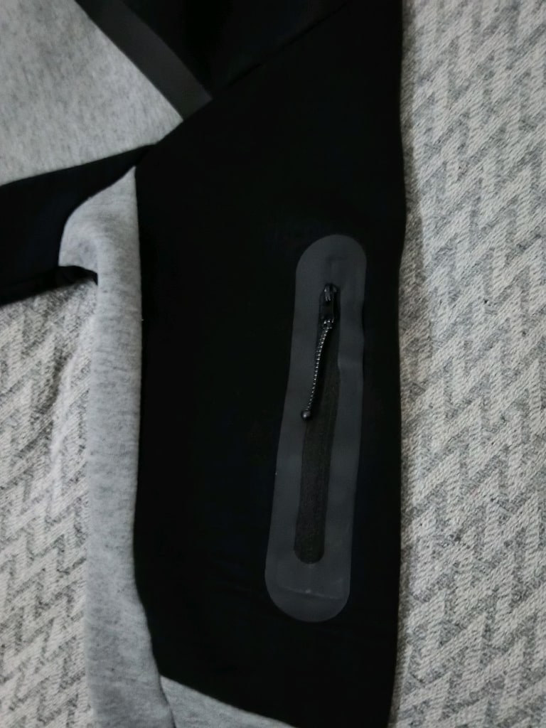 Nike Tech Fleece - 2