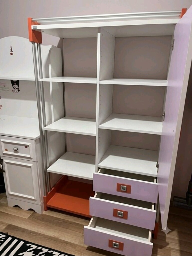 gardorabı kitaplığı yatak baza başlığı ve etejerli kız çocuk odası - 4