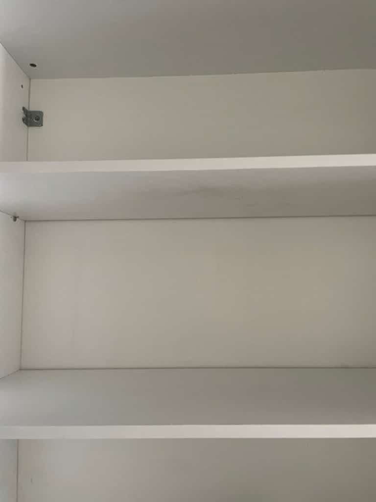 kapaklı,raflı 240 cm boy dolap - 2