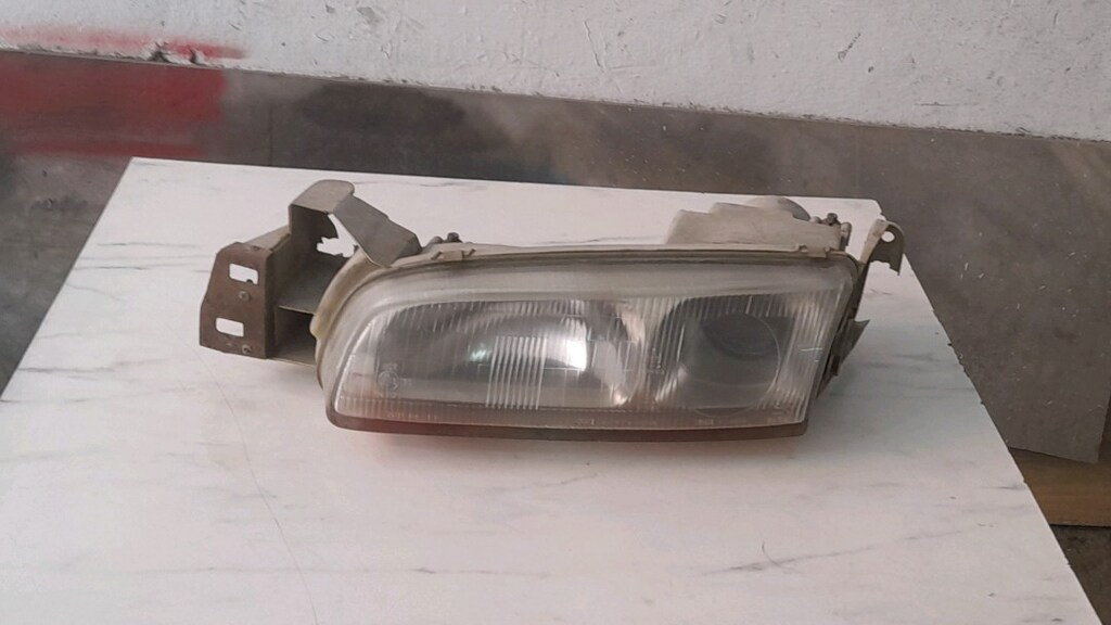 Mazda sol farı - 2