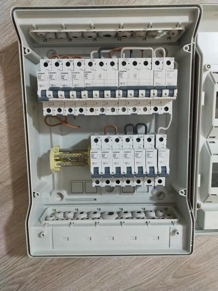 Hensel 24'lü IP65 Sigorta Kutusu - KV 8224 - 4