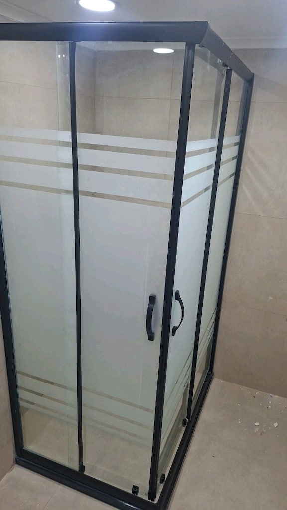 DUŞAKABİNDE FIRSAT - 20
