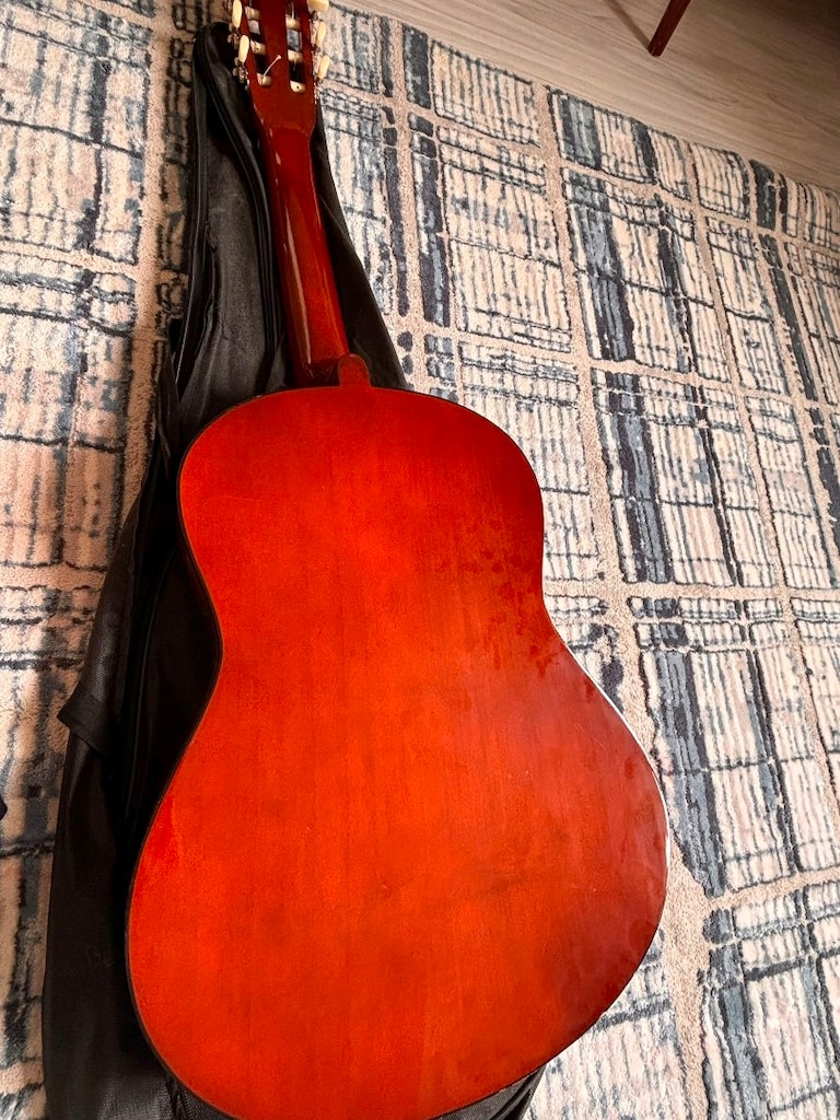Yeni hiç kullanılmamış Gitar - 4