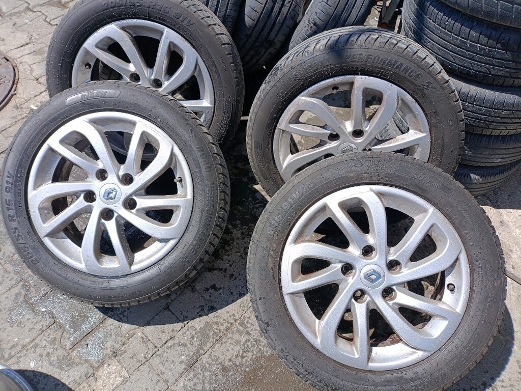 16 inc 5x114,3 Renault megane fluance model jant takımı - 2