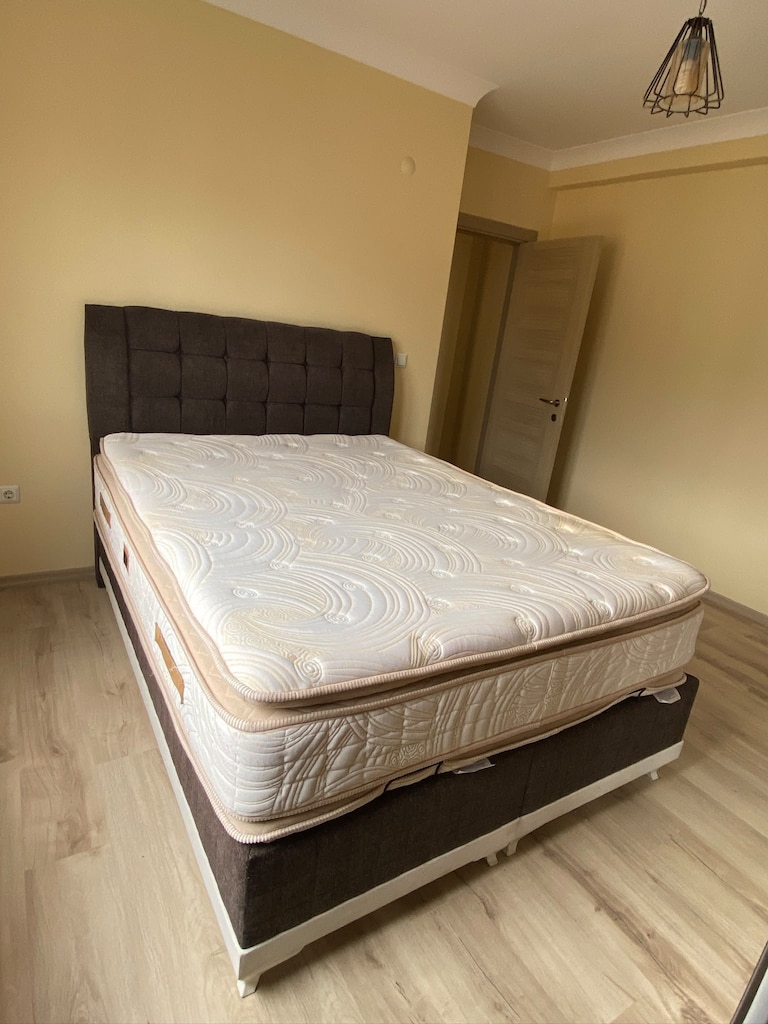 2. EL ÇIFT KIŞILIK BAZA YATAK VE BAŞLIK - 5