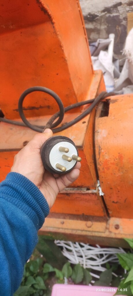 PLASTİK KIRMA MAKİNESİ ELEKTRİKLİ - 4